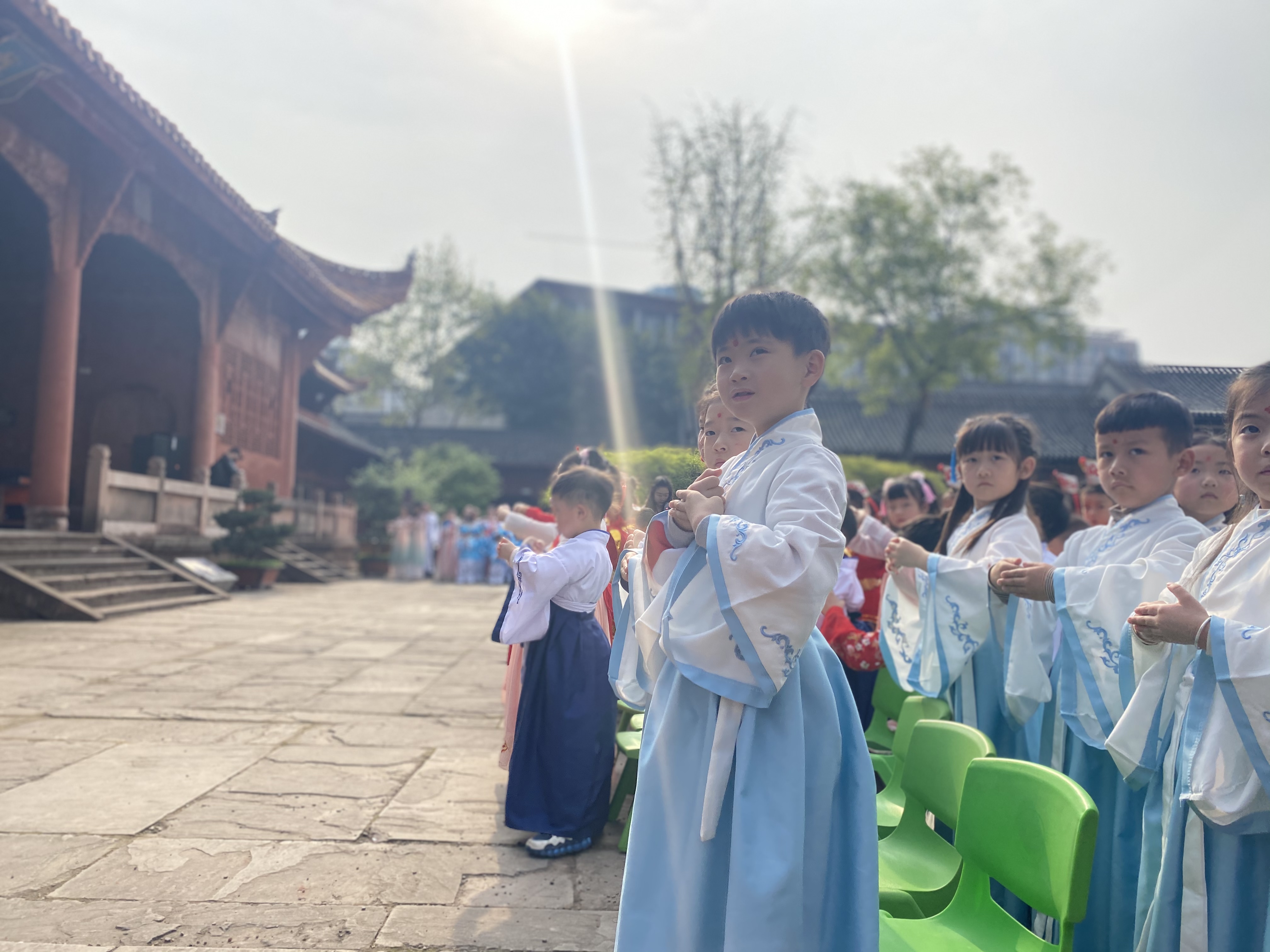 德阳文庙开展“国学润童心 经典永流传”清明诵读活动(图4) 德阳文庙开展“国学润童心 经典永流传”清明诵读活动(图4)