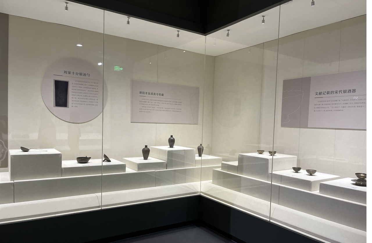 “德阳市博物馆馆藏文物展”在市博物馆开展(图4) “德阳市博物馆馆藏文物展”在市博物馆开展(图4)