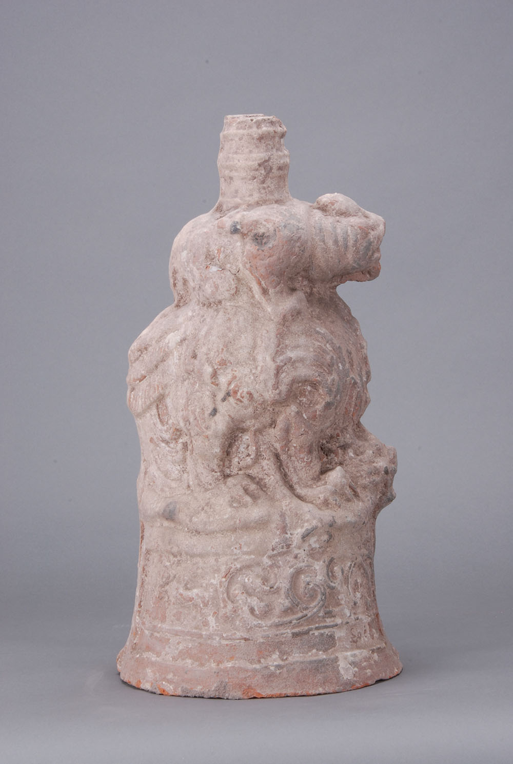 东汉天禄辟邪陶摇钱树座