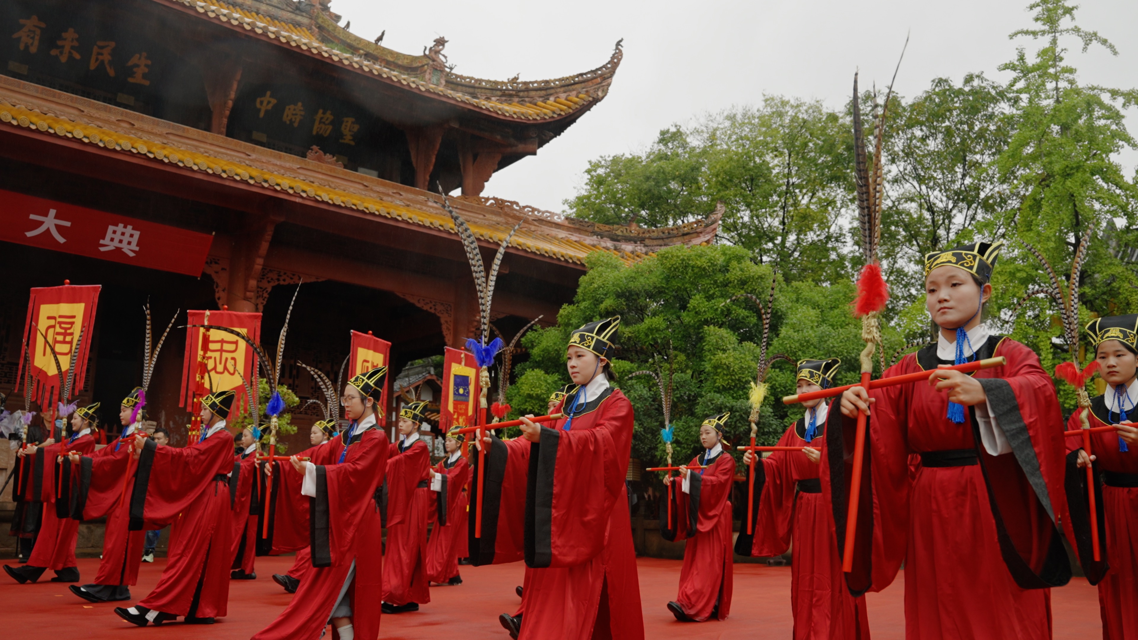 德阳文庙祭孔大典圆满举行:千年礼赞承经典,时代新声传文脉(图12) 德阳文庙祭孔大典圆满举行:千年礼赞承经典,时代新声传文脉(图12)