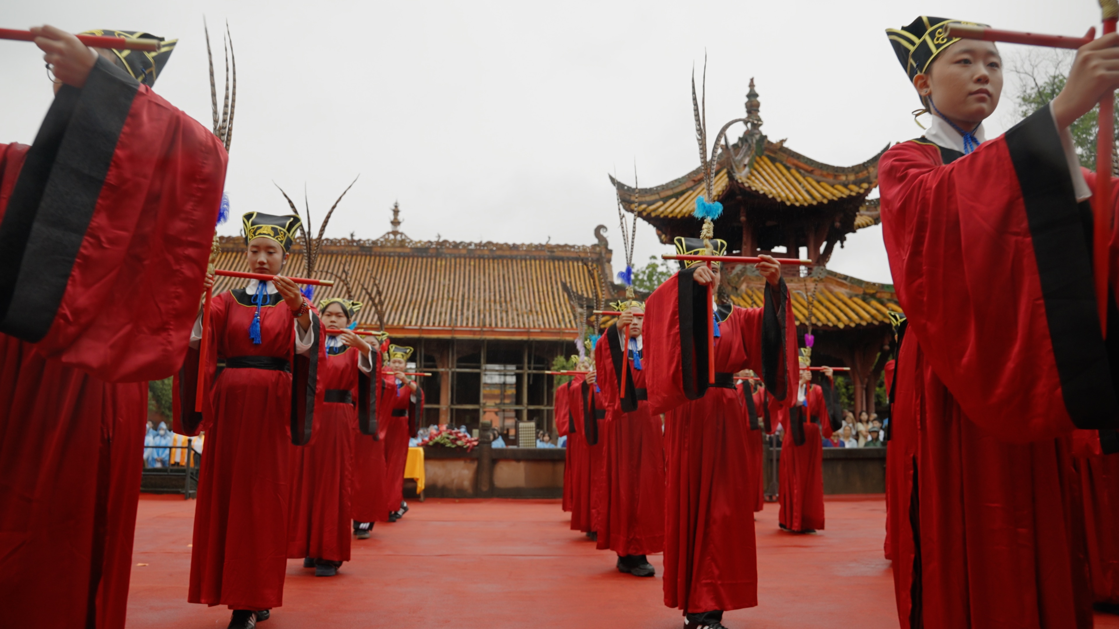 德阳文庙祭孔大典圆满举行:千年礼赞承经典,时代新声传文脉(图11) 德阳文庙祭孔大典圆满举行:千年礼赞承经典,时代新声传文脉(图11)