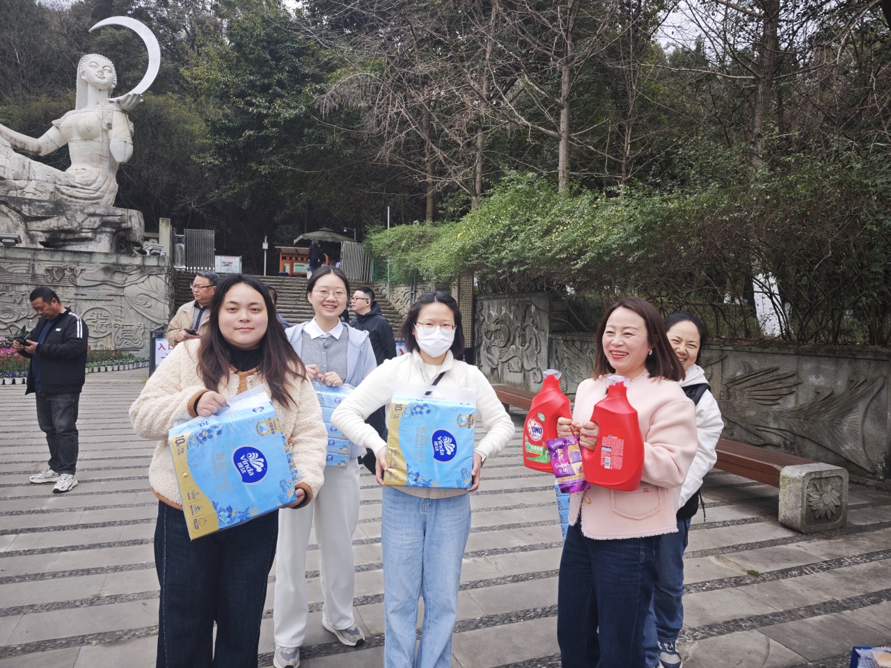 “欢乐博物馆，活力文博人”——德阳市博物馆工会举办春游趣味运动会暨庆 “三八” 国际妇女节活动(图13)