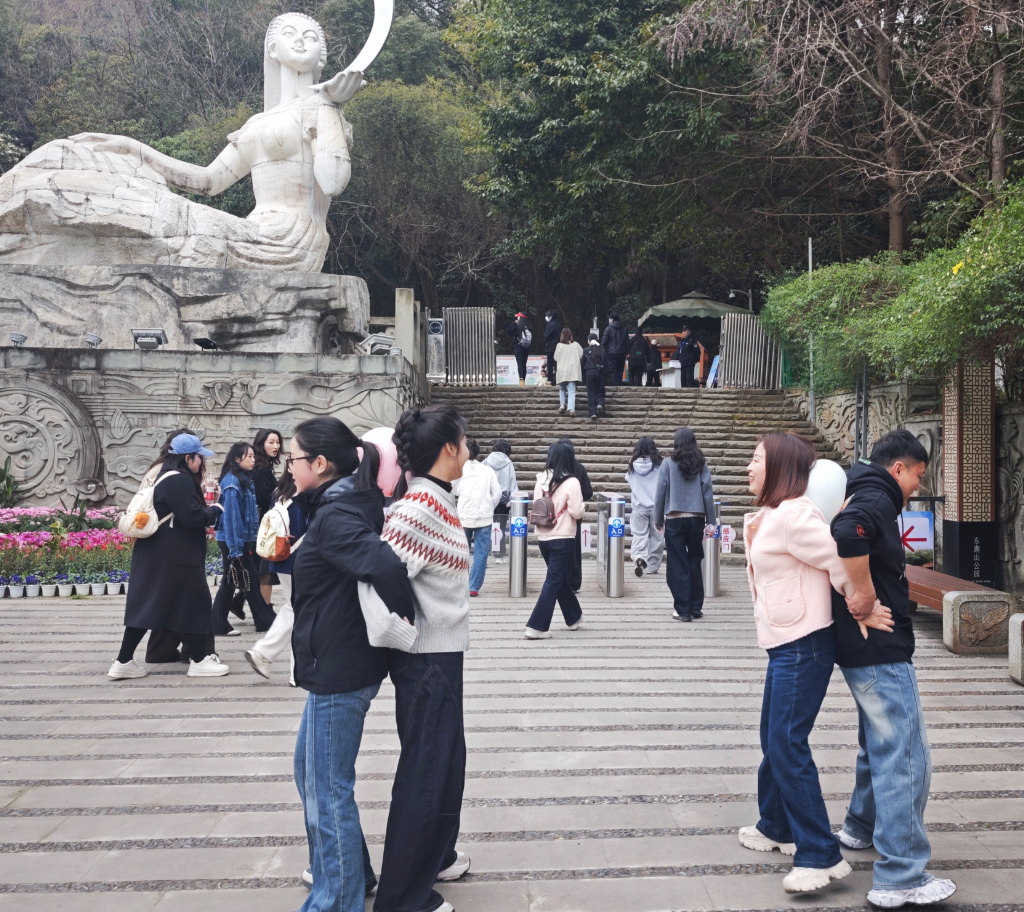 “欢乐博物馆,活力文博人”——德阳市博物馆工会举办春游趣味运动会暨庆 “三八” 国际妇女节活动(图10) “欢乐博物馆,活力文博人”——德阳市博物馆工会举办春游趣味运动会暨庆 “三八” 国际妇女节活动(图10)