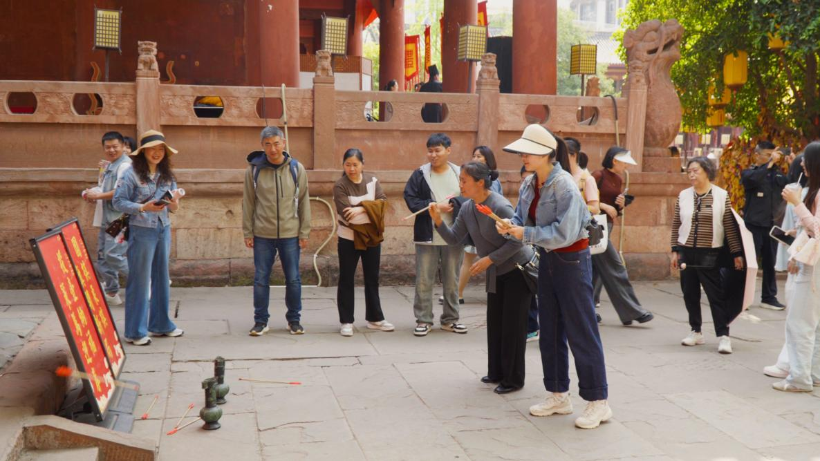 文庙不打烊,潮玩在德阳——“春假、清明”系列传统文化活动圆满落幕(图11) 文庙不打烊,潮玩在德阳——“春假、清明”系列传统文化活动圆满落幕(图11)