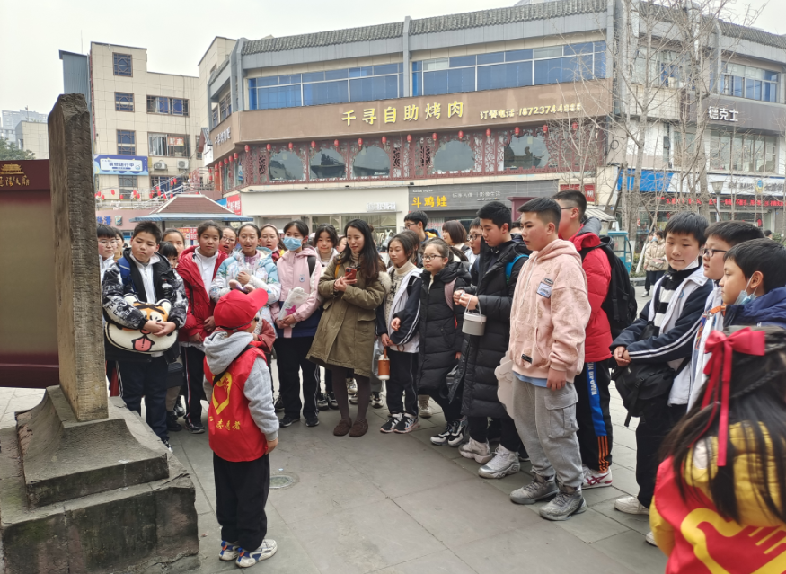 市博物馆开展德阳文庙“小小讲解员”志愿服务活动(图3) 市博物馆开展德阳文庙“小小讲解员”志愿服务活动(图3)